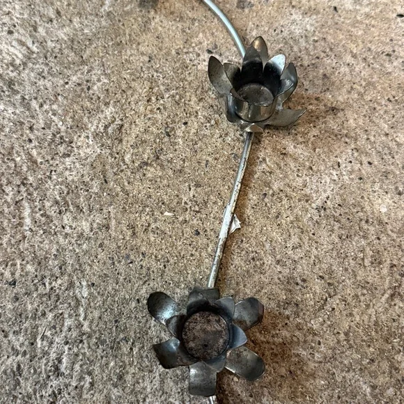 Vintage Silver Tone Metal 4 Holder Candlelabra - Picture 3 of 4